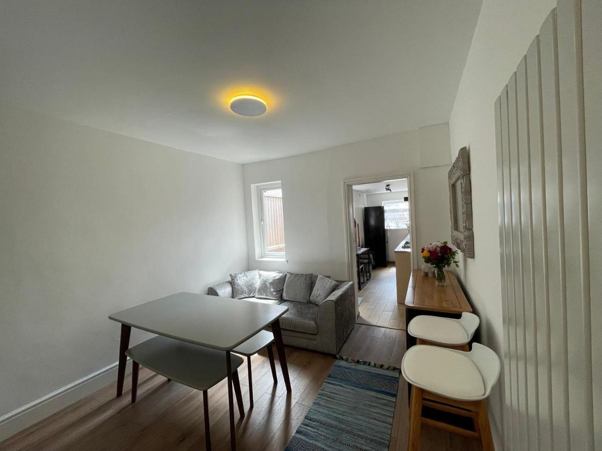 Nottingham Home Stay エクステリア 写真