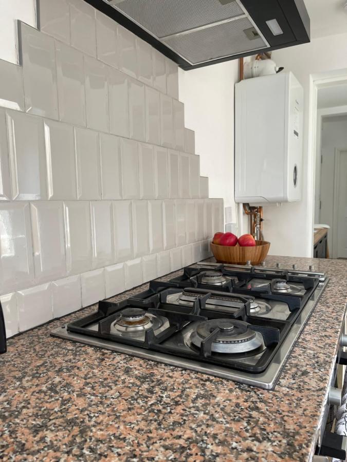 Nottingham Home Stay エクステリア 写真