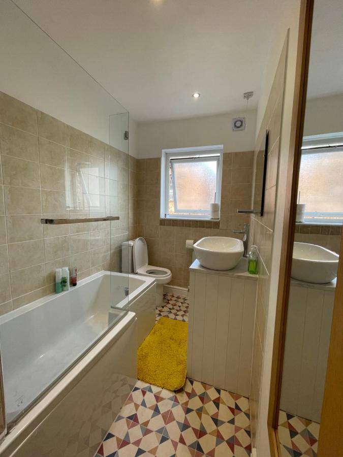 Nottingham Home Stay エクステリア 写真